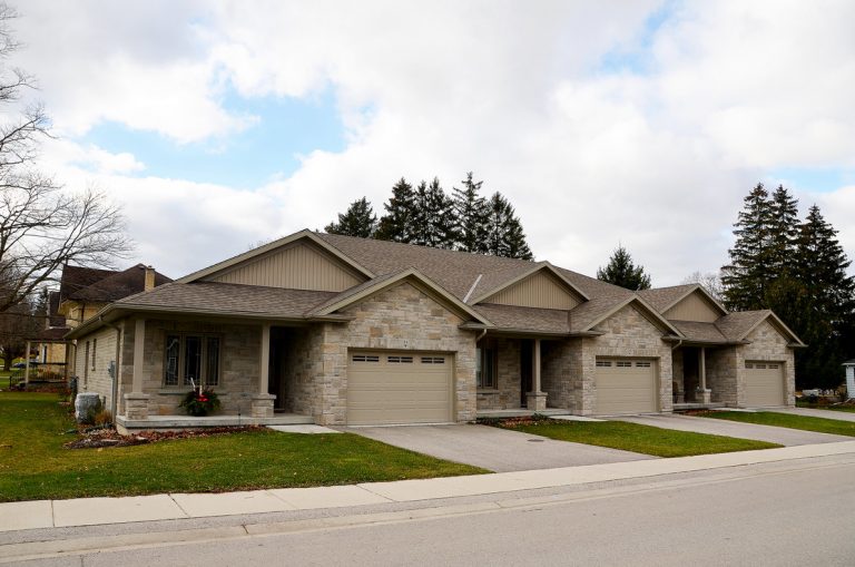 Why You Should Buy or Build in Wingham, Ontario Royal Homes