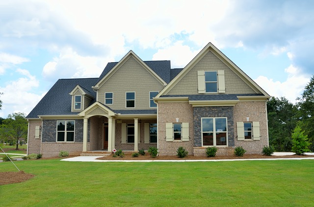 New Homeowner Checklist: 5 Things to Do To Prepare Your Newly-Built Home  This Spring - Royal Homes